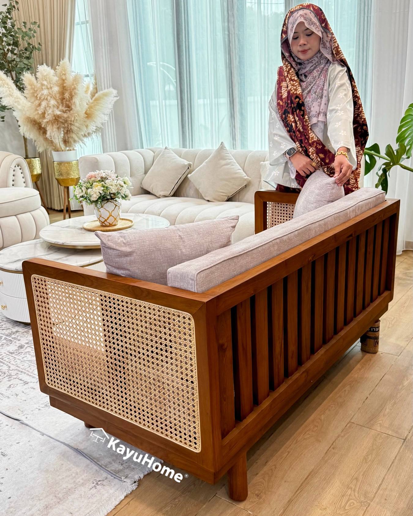 Heritage Rattan Daybed view 2
