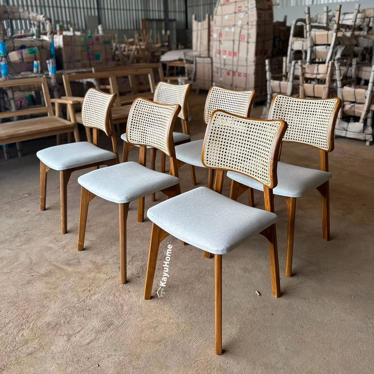 Rattan Curve Teak Chair + Cushion — official KayuHome catalogue image